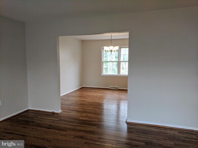 5336 Ellzey Dr, Fairfax, VA 22032 - photo 4