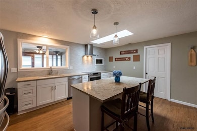 4555 Matthews Loop S, Salem, OR 97302 - photo 3