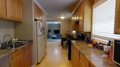 235 Butte Ln, Carpentersville, IL 60110 - photo 3