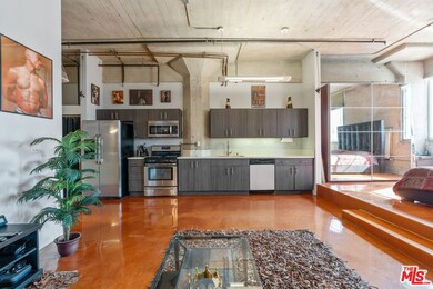 Beacon Lofts unit 109, Los Angeles, CA 90013 - photo 4