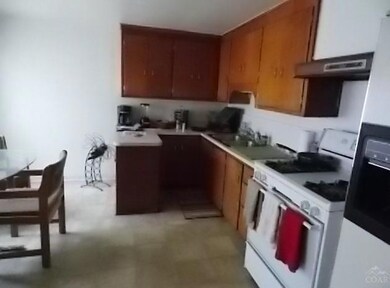 126 SW 4th St, Redmond, OR 97756 - photo 3