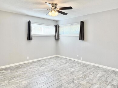 157 Sheri Ln, Hurst, TX 76053 - photo 7