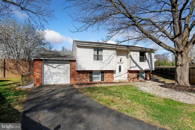 19084 Staleybridge Rd, Germantown, MD 20876 - photo 2