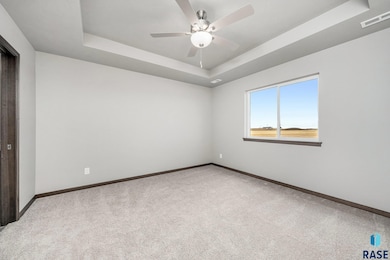 6704 E Thimbleweed St, Sioux Falls, SD 57110 - photo 4