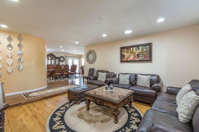 3) LIVING ROOM