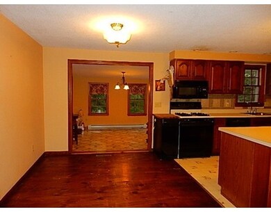 37 Woodhaven St, Carver, MA 02330 - photo 4