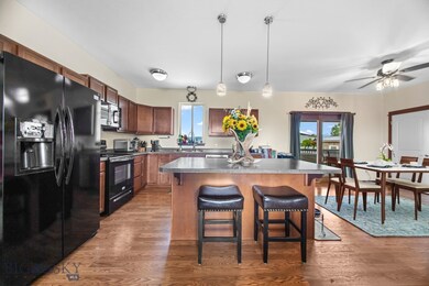 Virtually staged dining table
