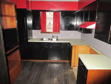 311 Gilbert Dr, Vivian, LA 71082 - photo 5