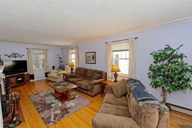 1513 Valencia Rd, Schenectady, NY 12309 - photo 3