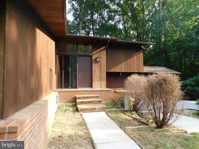 1200 Village Lake Dr, Davidsonville, MD 21035 - photo 4