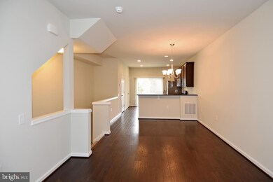 17105 Gibson Mill Rd unit 4, Dumfries, VA 22026 - photo 6