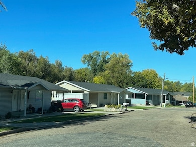 4045 Hillcrest Cir, Ogden, UT 84405 - photo 6