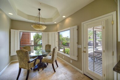 015_Breakfast Nook