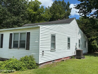 425 E Thurman Rd, New Bern, NC 28560 - photo 3