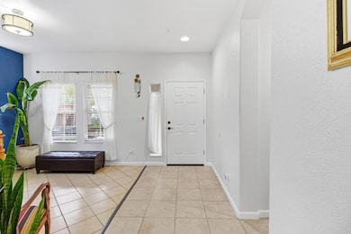 1584 Gateway Dr, West Sacramento, CA 95691 - photo 7