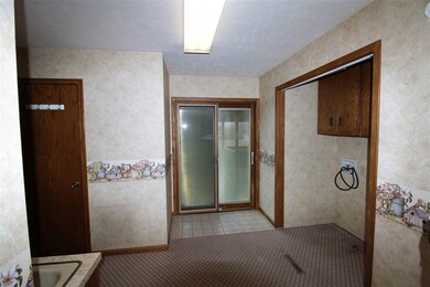 1021 N Ridge Rd, Wellington, KS 67152 - photo 2