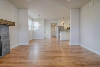 3412 Greenleaf Way-4