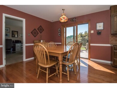 808 Cottonwood Dr, Malvern, PA 19355 - photo 7