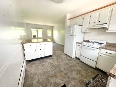 3 Kitchen & Living