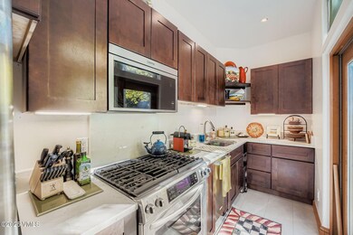 2772 Kinnikinnick Rd unit C, Vail, CO 81657 - photo 2