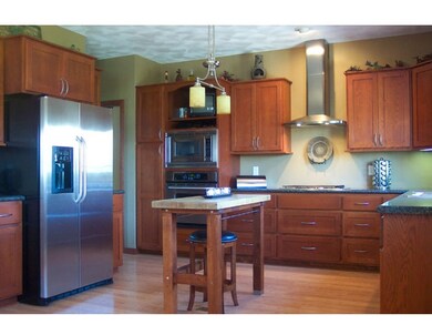 1236 St Patrick Way, Sun Prairie, WI 53590 - photo 2