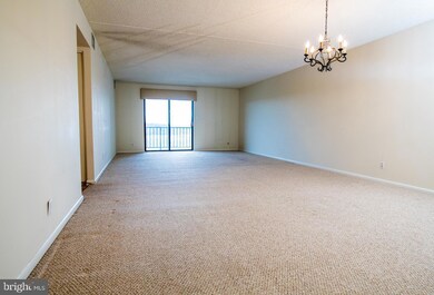 20833 Valley Forge Cir unit 833, King of Prussia, PA 19406 - photo 6