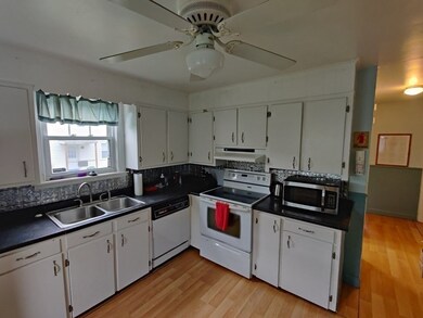 390 Mill St, Worcester, MA 01602 - photo 5