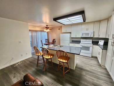 10407 Larwin Ave, Chatsworth, CA 91311 - photo 3