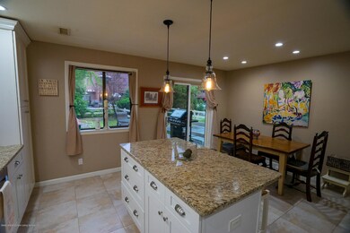 9 Pamela Ln unit 129, Staten Island, NY 10304 - photo 7