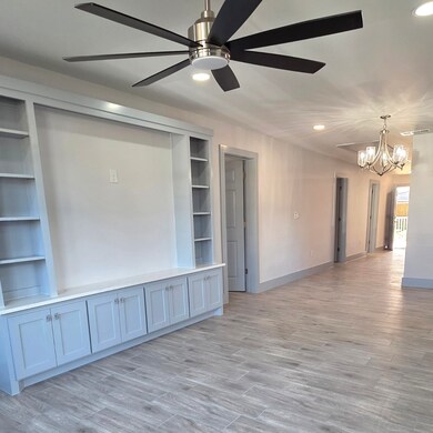 2518 W Clarendon Dr, Dallas, TX 75211 - photo 4