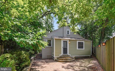 513 Schuyler Rd, Silver Spring, MD 20910 - photo 3