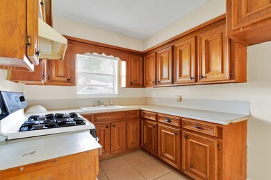 8534 Easter St, Houston, TX 77088 - photo 4