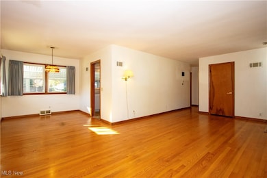 2280 Friar Tuck Cir, Wooster, OH 44691 - photo 4