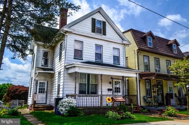 32 E Howard St, Dallastown, PA 17313 - photo 2