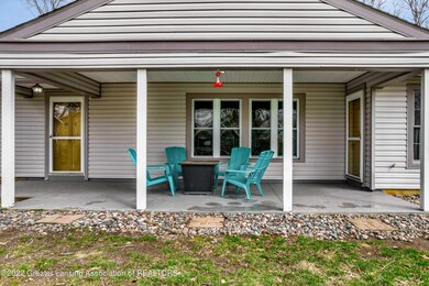 410 E North St Ithaca MI-113