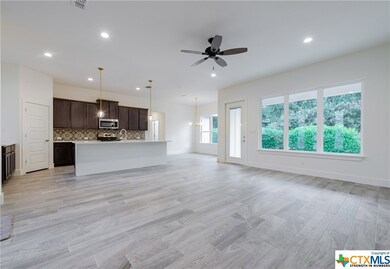 1006 Elizabeth, Seguin, TX 78155 - photo 7