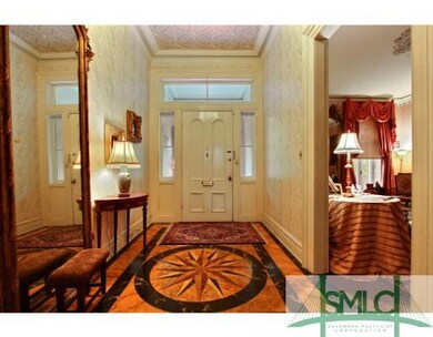Foyer.