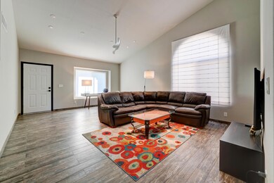 5833 W Mercury Way-7