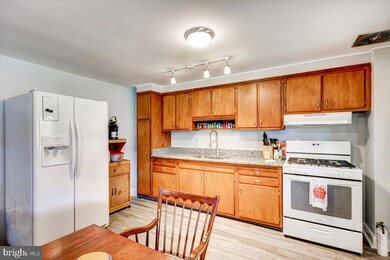 1324 Kenton Rd, Parkville, MD 21234 - photo 7