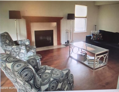 702 Wellington Place unit 702, Matawan, NJ 07747 - photo 2