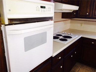 Wonderful updated appliances in a fabulous kitchen