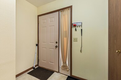4049WoodrushLn-1