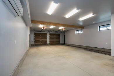 012E Garage 1