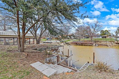 11996 Younger Ct, Azle, TX 76020 - photo 5
