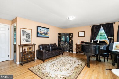 103 South Ln, Princeton Junction, NJ 08550 - photo 5