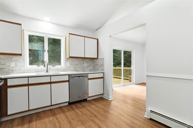 5760 Route 82, Clinton Corners, NY 12514 - photo 6