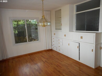 2698 Fairmount Blvd, Eugene, OR 97403 - photo 4