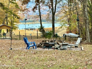 1576 Old Chisholm Trail, Dandridge, TN 37725 - photo 3