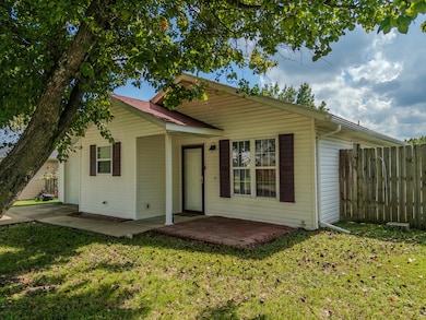 Moore_BransonMo_100225-70