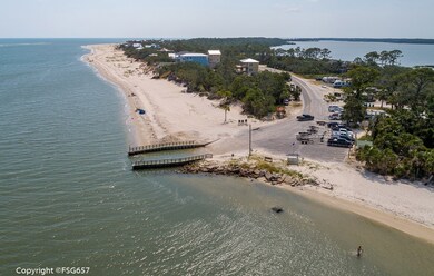 Boat Ramp Just Seconds Away!
